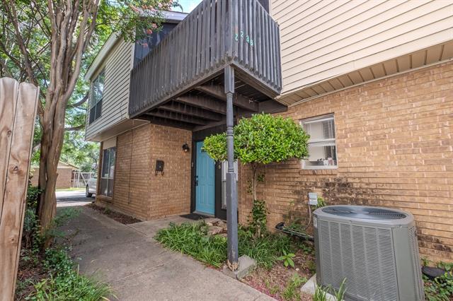 property at 2236 Irwin St