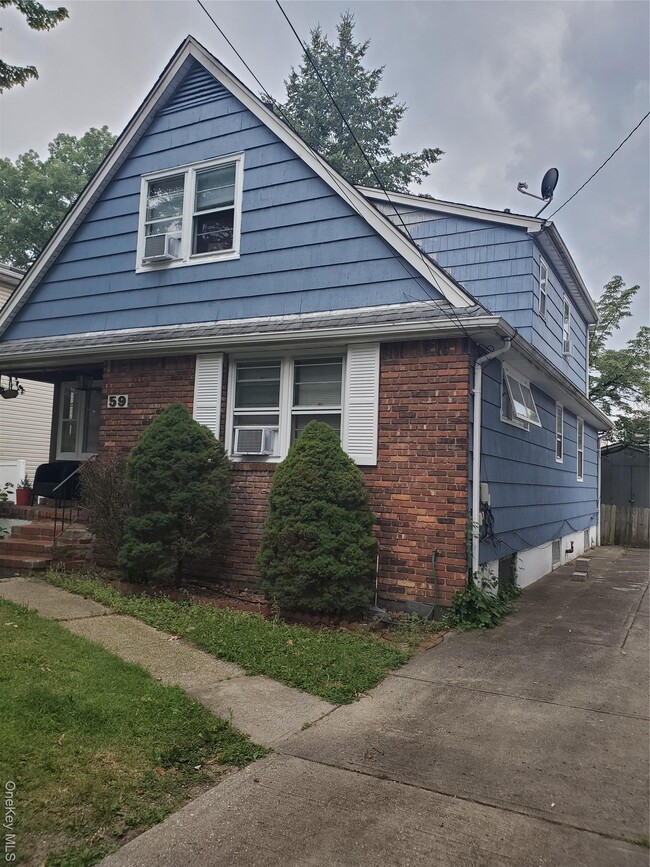 property at 59 Dunwood Rd