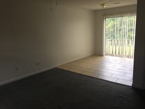 Knight Road Apartments in Huntsville, AL - Foto de edificio - Building Photo