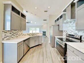 2773 Acorn Park Dr N in Jacksonville, FL - Building Photo - Building Photo