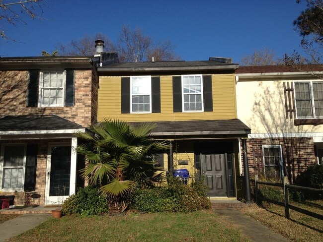 property at 959 Fowler Ct