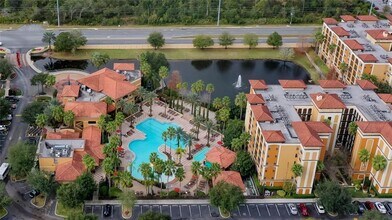 12527 Floridays Resort Dr in Orlando, FL - Building Photo - Building Photo