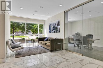 201 Parkdale Ave in Ottawa, ON - Building Photo - Building Photo
