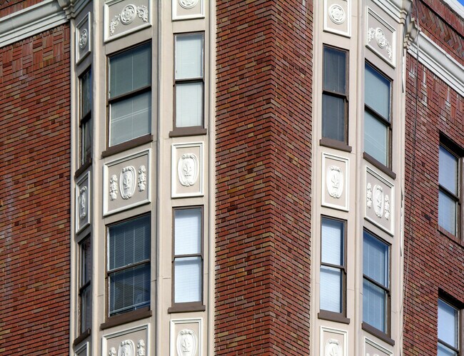 1900 Vallejo St in San Francisco, CA - Building Photo - Building Photo