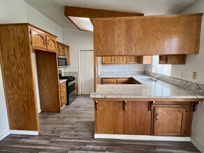 3500 Pueblo Ct in Bakersfield, CA - Building Photo - Building Photo