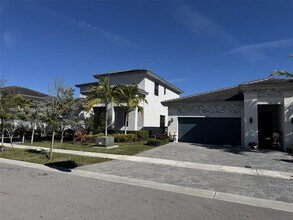 4435 SW 174th Ave in Miramar, FL - Building Photo - Building Photo