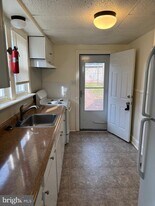 635 Chestnut St in Pottstown, PA - Building Photo