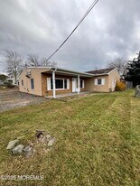 1005 Beach Blvd in Forked River, NJ - Building Photo