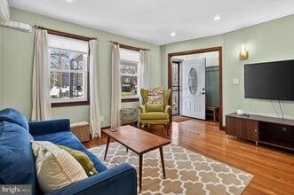 32 Farragut Pl NW in Washington, DC - Building Photo - Building Photo