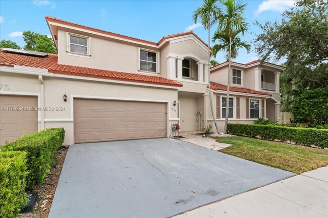 13165 NW 9th Ct in Pembroke Pines, FL - Foto de edificio - Building Photo