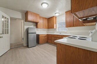 714 1/2-720 1/2 14th St in Marysville, CA - Building Photo - Building Photo