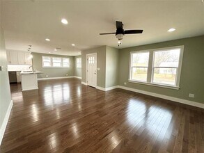 102 Colorado St in Sulphur Springs, TX - Building Photo - Building Photo