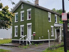 76 Woodward St in Rochester, NY - Building Photo - Building Photo