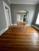 5922 N 28th Ave in Omaha, NE - Building Photo - Building Photo