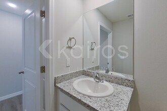 8648 SW 43rd Ter in Ocala, FL - Foto de edificio - Building Photo