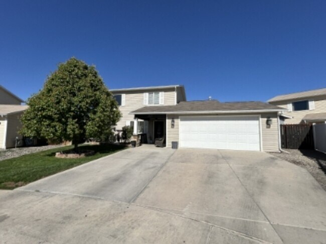 property at 2825 Margo Ct