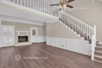 4011 Colonial Dr SW in Lilburn, GA - Foto de edificio - Building Photo