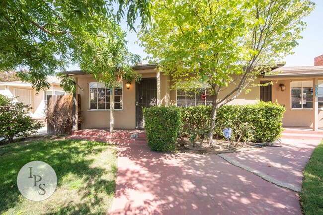 534 W Hedges Ave in Fresno, CA - Building Photo - Building Photo