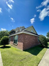 10600 Lakes Blvd in Baton Rouge, LA - Building Photo - Building Photo