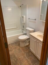 Northland Park Apartments in Sterling, IL - Foto de edificio - Building Photo