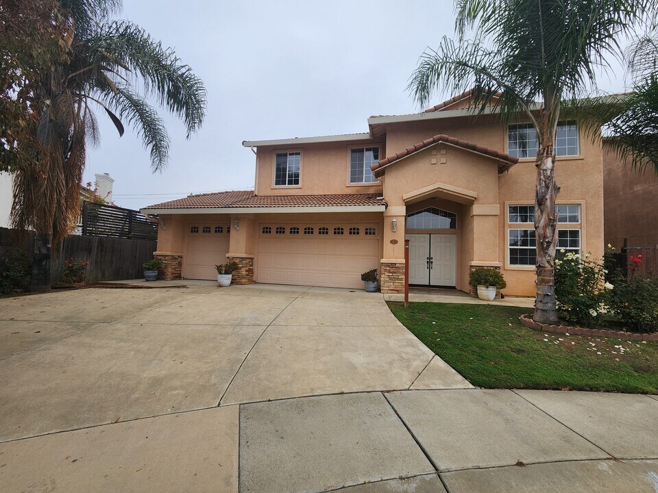 2469 De Beers Ct in Yuba City, CA - Building Photo