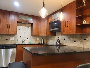 5326 Fleetwood Oaks Ave-Unit -149 in Dallas, TX - Building Photo - Building Photo