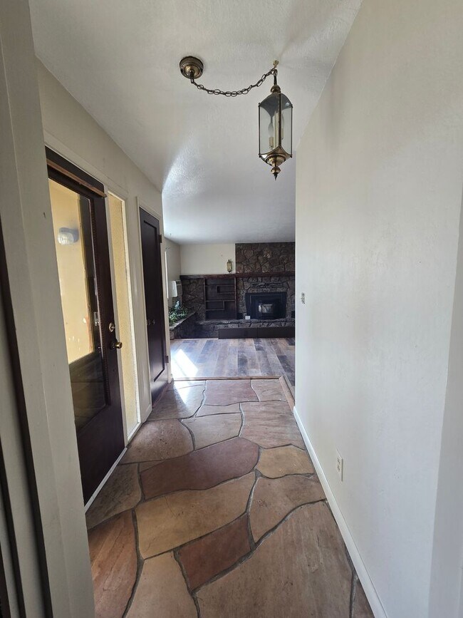 2309 S Malin Rd in Malin, OR - Building Photo - Building Photo