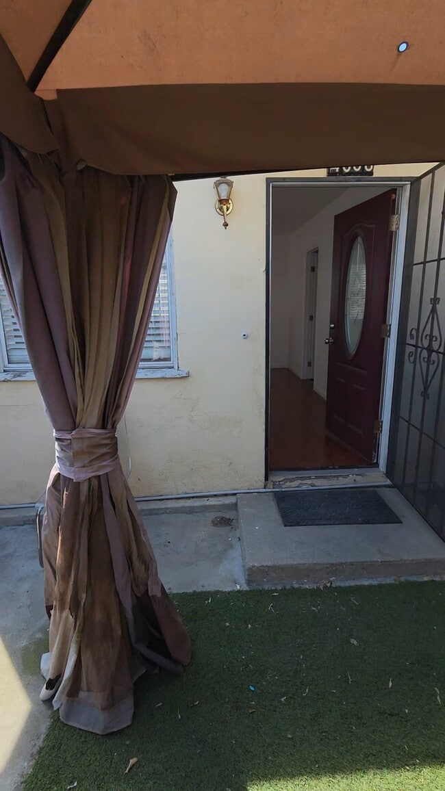 4008 Rockwood St, Unit 4008 Rockwood st in Los Angeles, CA - Foto de edificio - Building Photo