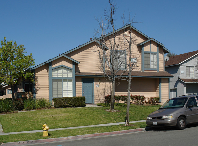 2361 Benidorm Cor in Corona, CA - Building Photo - Building Photo