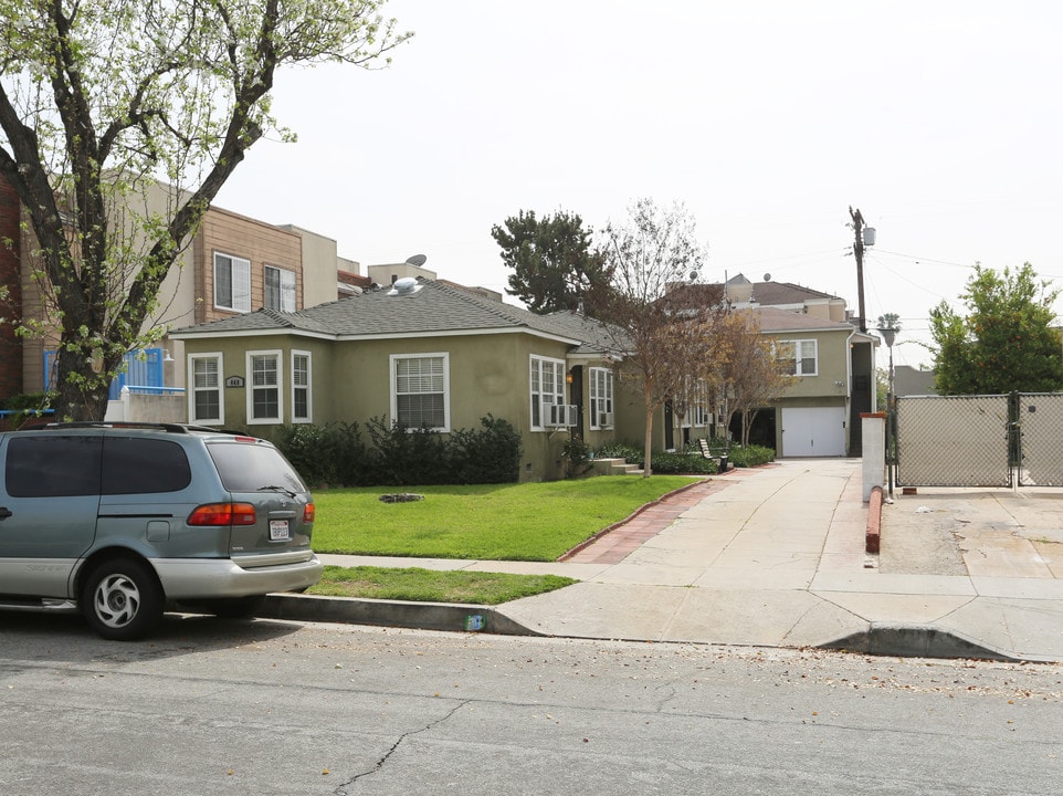 448 Milford St in Glendale, CA - Building Photo