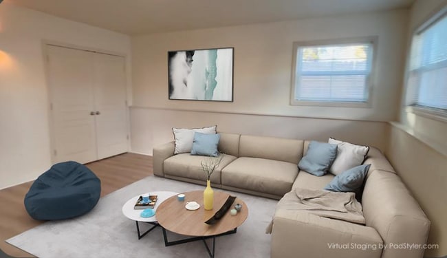 1949 S 9th St W in Missoula, MT - Foto de edificio - Building Photo