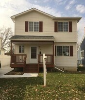3829 Bacon Ave in Berkley, MI - Building Photo