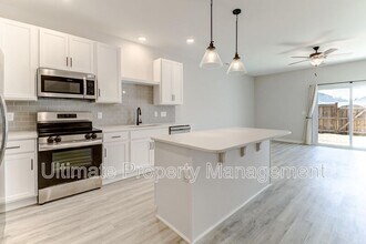 8312 Paramount Point in Winnabow, NC - Building Photo - Building Photo