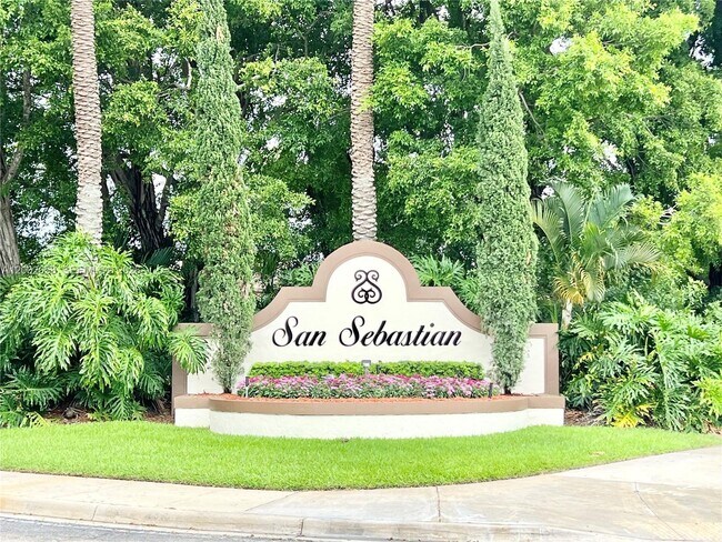 1524 Coronado Rd in Weston, FL - Building Photo - Building Photo