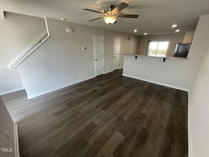 1022 Peony Ln in Youngsville, NC - Building Photo - Building Photo