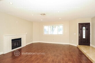 43426 Wendy Way in Lancaster, CA - Building Photo - Building Photo