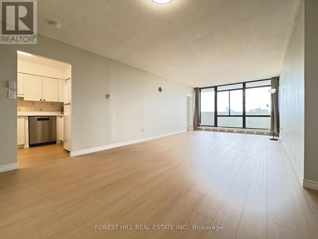 3300-3300 Don Mills Rd