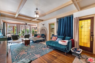 24 Westminster Ave in Los Angeles, CA - Building Photo - Building Photo