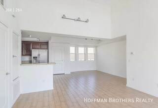 11923 Kling St, Unit 110 in Los Angeles, CA - Building Photo - Building Photo