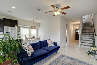518 Stonewood Ln in Buda, TX - Building Photo - Building Photo