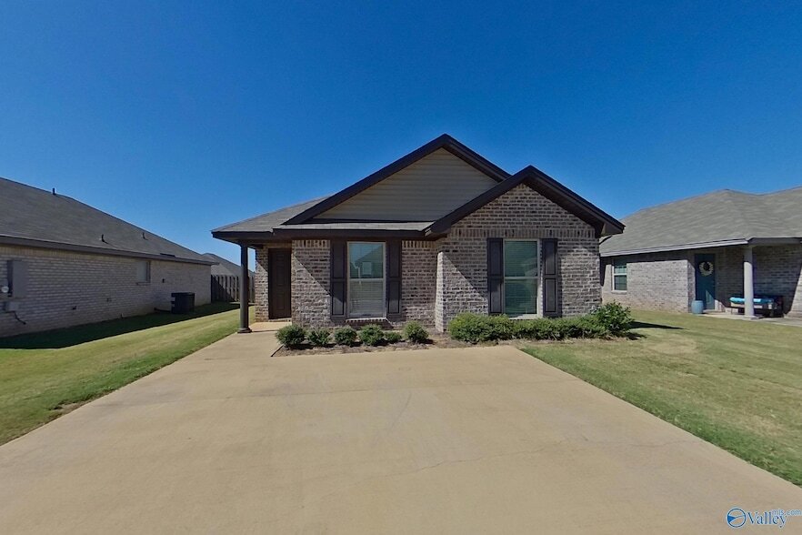 107 Dawson's Ml Dr in Prattville, AL - Foto de edificio