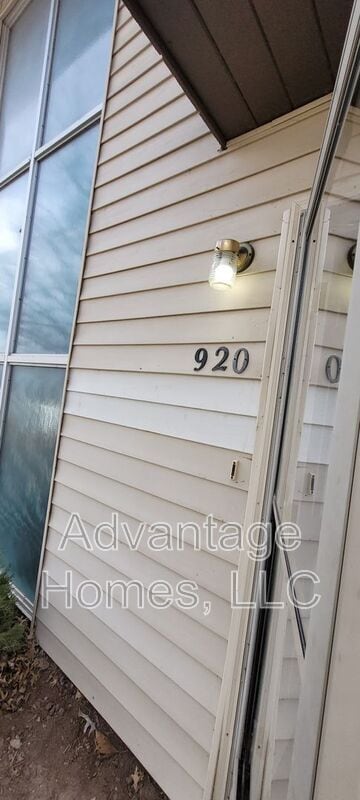 920 N 71 St in Kansas City, KS - Building Photo - Building Photo