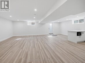 88 Townsend Ave in Bradford West Gwillimbury, ON - Building Photo - Building Photo