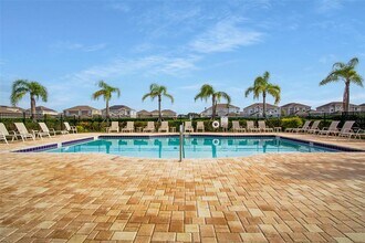 1241 Hendon Lp in Davenport, FL - Building Photo - Building Photo