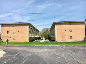 Maplewood Apartments in Calumet City, IL - Building Photo - Building Photo