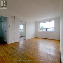 3813-3813 Lake Shore Blvd W in Toronto, ON - Building Photo - Building Photo