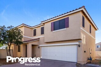 10413 Chandra Ave in Las Vegas, NV - Building Photo - Building Photo