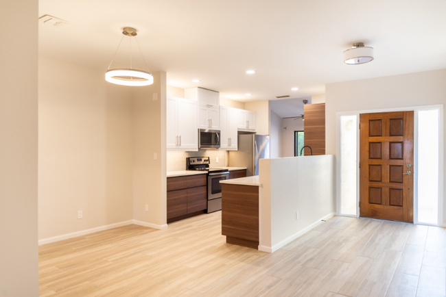 5121 N 79th Pl in Scottsdale, AZ - Building Photo - Building Photo