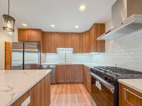 6417 W Irving Park Rd in Chicago, IL - Building Photo - Building Photo