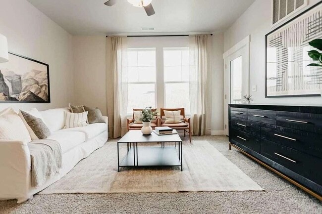 property at 1838 W Eaglewood Dr